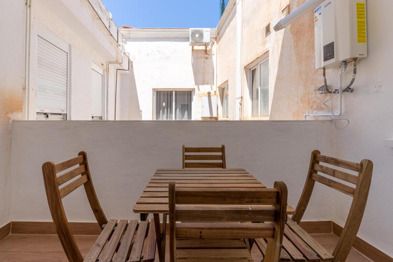Fun Building Apartments By Homeabout Málaga Eksteriør billede